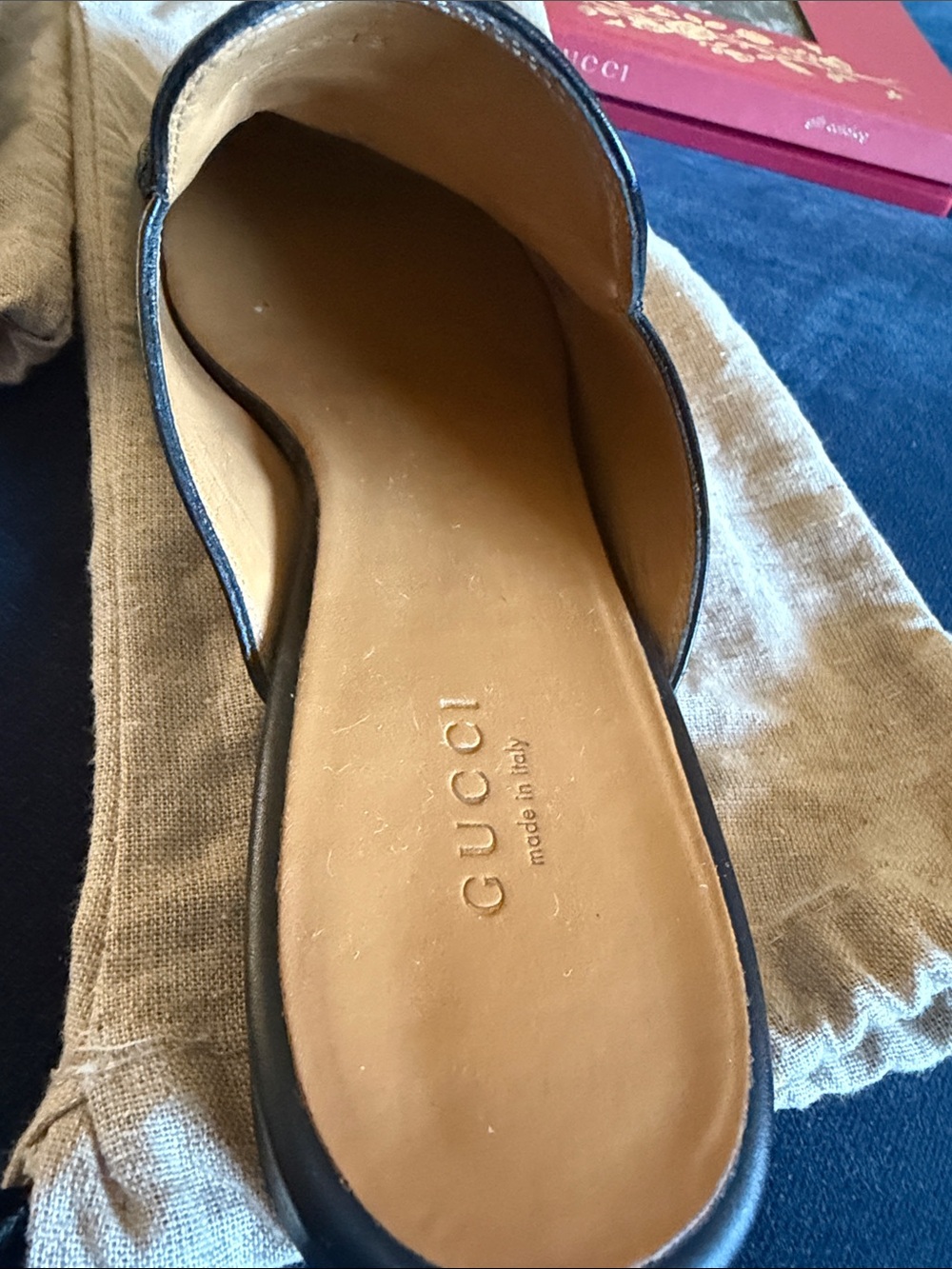 Gucci Black Leather loafers/slip ons size 41 - Picture 5 of 9